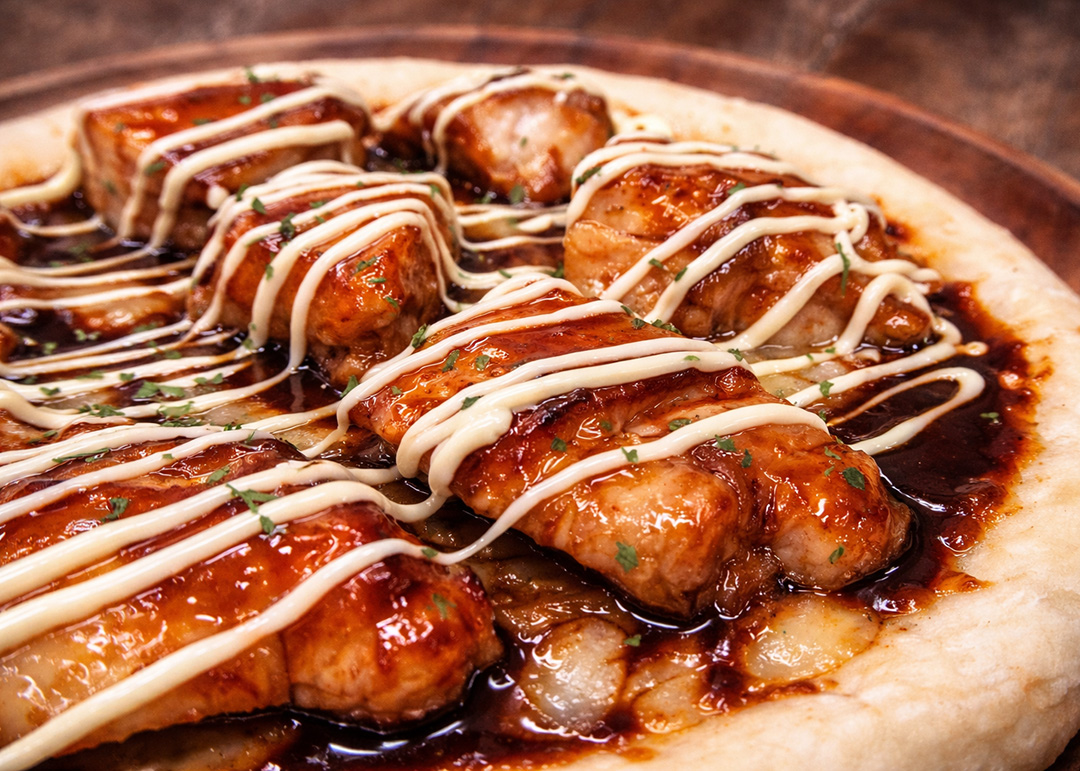 特製チキンピザ（ヤムニョム/照り焼きマヨ）